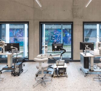 Lens-replacement-surgery-abroad-Cataract-refractive-lens-exchange-eye-clinic-Prague-Czech-republic