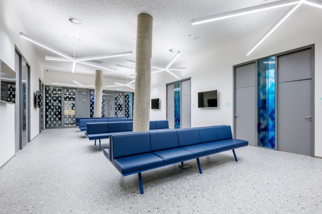 Private-Cataract-surgery-abroad-Prague-clinic-Lens-replacement-surgery